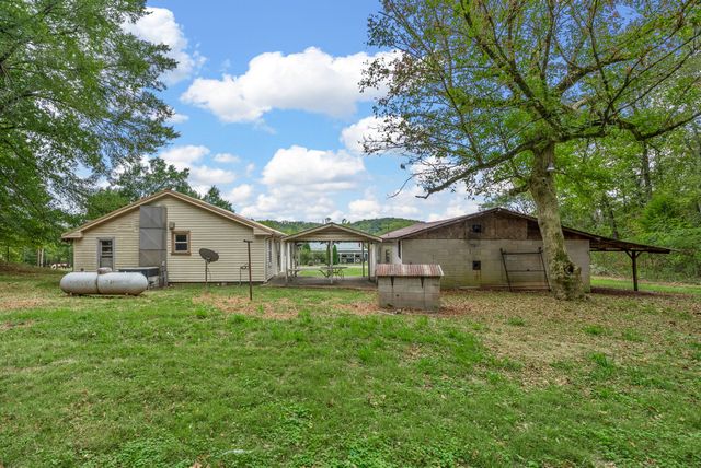 234 Lower Standing Rock Rd, Dover, TN 37058