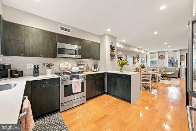 1222 S ALDER ST, Philadelphia, PA 19147