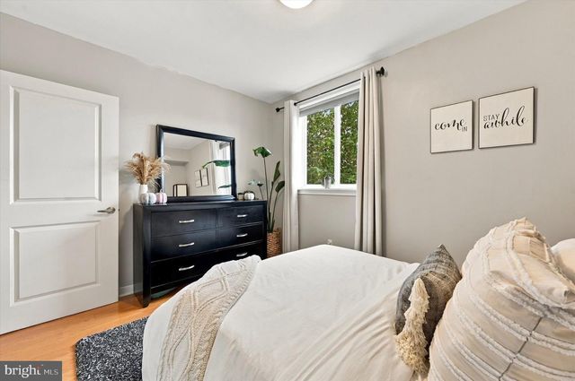 1222 S ALDER ST, Philadelphia, PA 19147