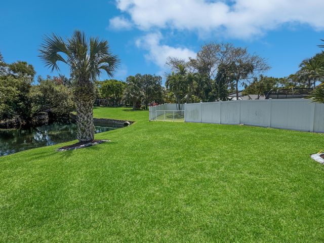 180 NW 47th Avenue, Deerfield Beach, FL 33442