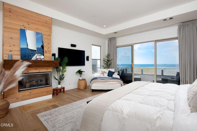 815 Mandalay Beach Road, Oxnard, CA 93035