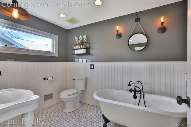 323 River Street, Northville, MI 48167