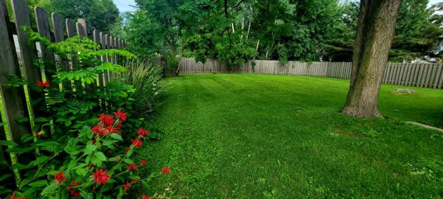 3237 Belmar Drive, Vadnais Heights, MN 55127