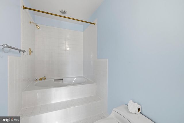 14008 CROSSLAND LN, North Potomac, MD 20878