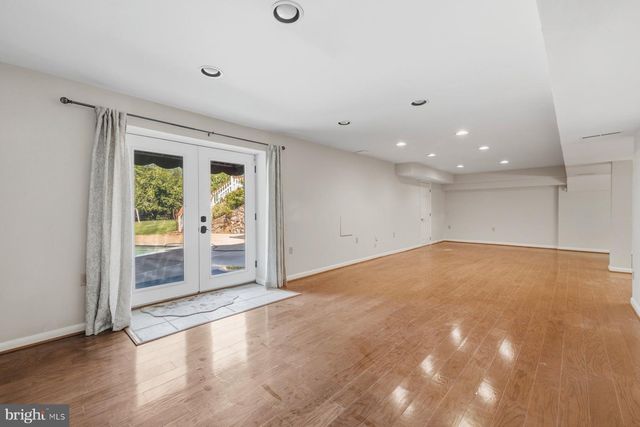 14008 CROSSLAND LN, North Potomac, MD 20878