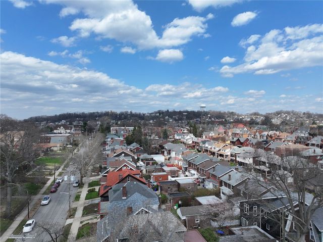 403 S Winebiddle St, Bloomfield, PA 15224