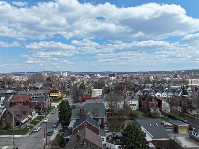 403 S Winebiddle St, Bloomfield, PA 15224