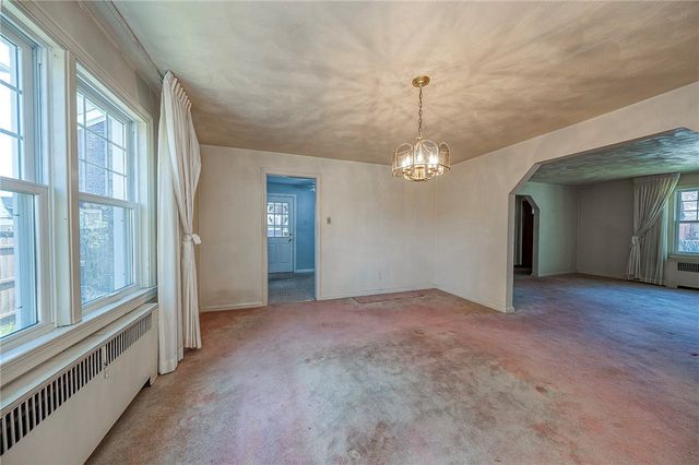 403 S Winebiddle St, Bloomfield, PA 15224