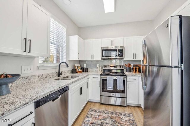 100 Village Crossing Drive 2br, Chapel Hill, NC 27517