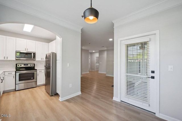 100 Village Crossing Drive 2br, Chapel Hill, NC 27517