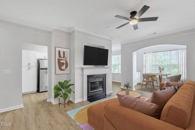 100 Village Crossing Drive 2br, Chapel Hill, NC 27517