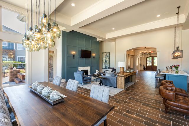 100 Village Crossing Drive 2br, Chapel Hill, NC 27517