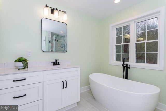 31 PREAKNESS DR, Berlin, MD 21811