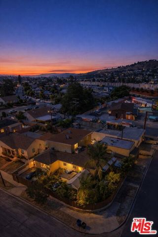 7703 N Hollywood Way, Burbank, CA 91505