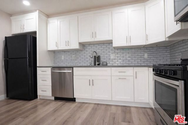 7703 N Hollywood Way, Burbank, CA 91505