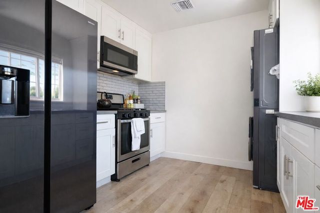 7703 N Hollywood Way, Burbank, CA 91505
