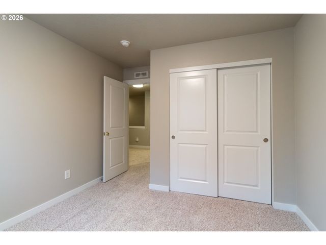 2917 FRUIT VALLEY Rd, Vancouver, WA 98660