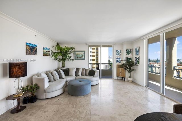 90 Alton Rd 811, Miami Beach, FL 33139