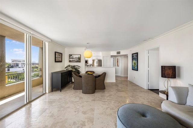 90 Alton Rd 811, Miami Beach, FL 33139