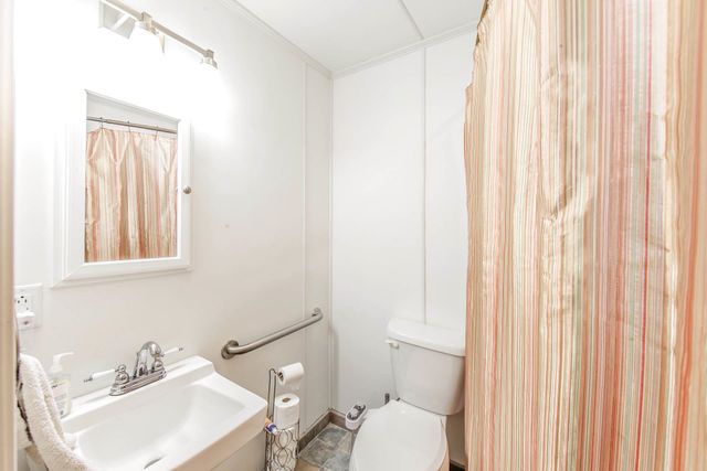 300 Estate Dr, Houma, LA 70364