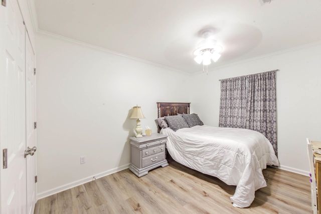 300 Estate Dr, Houma, LA 70364