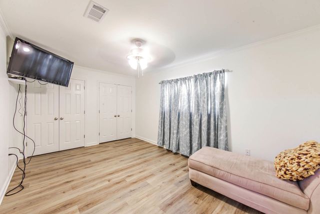 300 Estate Dr, Houma, LA 70364