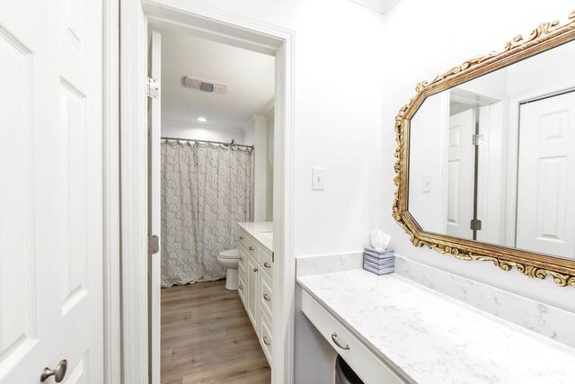 300 Estate Dr, Houma, LA 70364