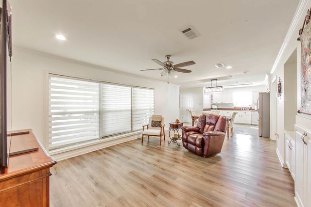 300 Estate Dr, Houma, LA 70364