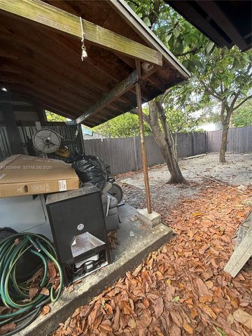 1143 NW 27th St, Miami, FL 33127