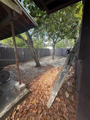 1143 NW 27th St, Miami, FL 33127