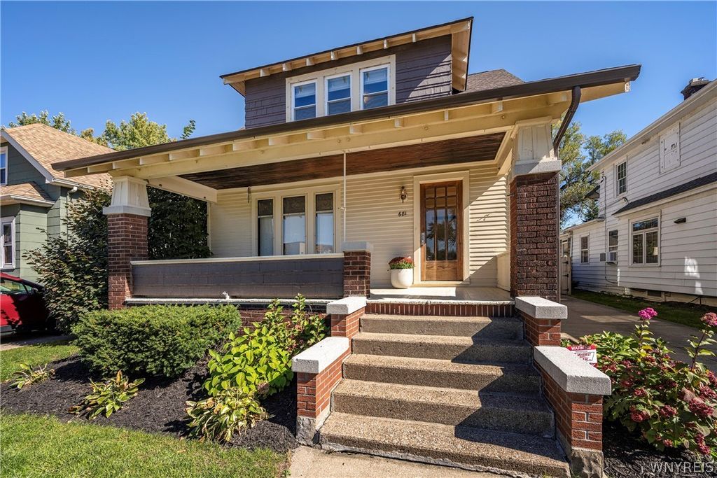 681 Parkside Avenue, Buffalo, NY 14216