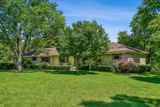 305 Tanglewood Dr, Mount Juliet, TN 37122