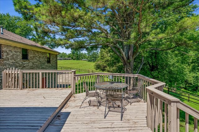 305 Tanglewood Dr, Mount Juliet, TN 37122