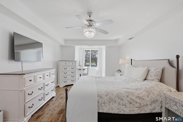 814 Popes Island Road 814, Milford, CT 06461