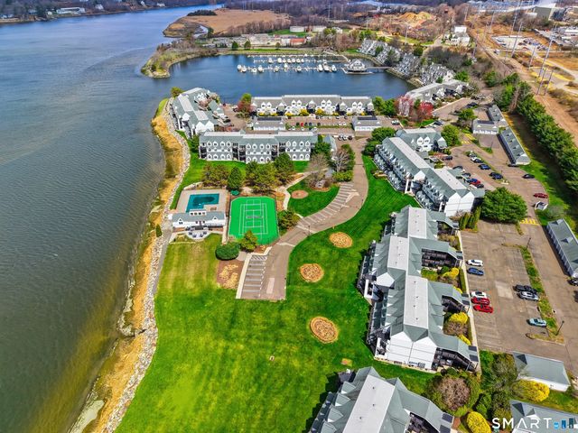 814 Popes Island Road 814, Milford, CT 06461