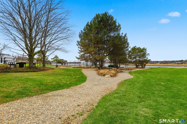 814 Popes Island Road 814, Milford, CT 06461