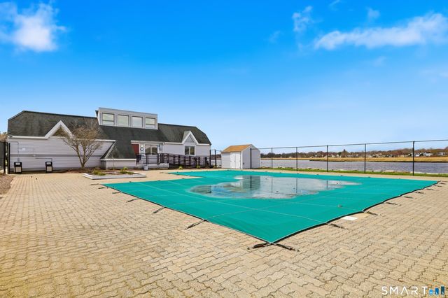 814 Popes Island Road 814, Milford, CT 06461