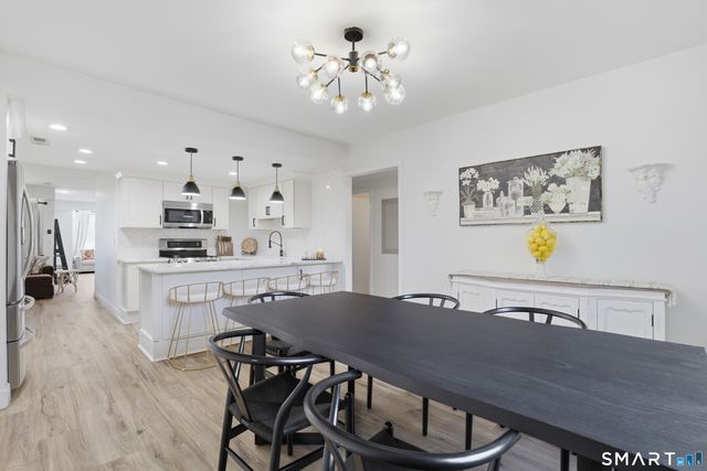 814 Popes Island Road 814, Milford, CT 06461