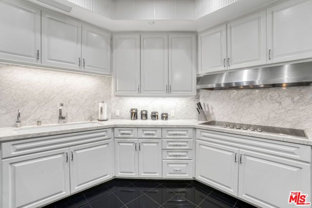 10551 Wilshire Boulevard 902, Los Angeles, CA 90024