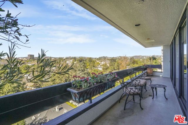 10551 Wilshire Boulevard 902, Los Angeles, CA 90024