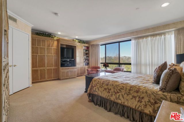 10551 Wilshire Boulevard 902, Los Angeles, CA 90024