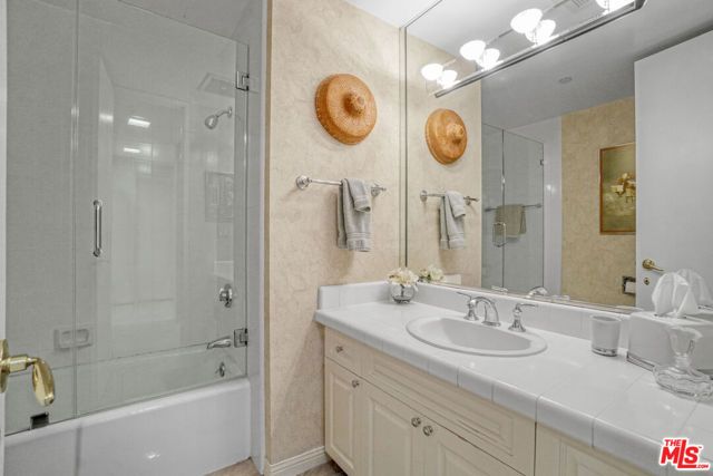 10551 Wilshire Boulevard 902, Los Angeles, CA 90024