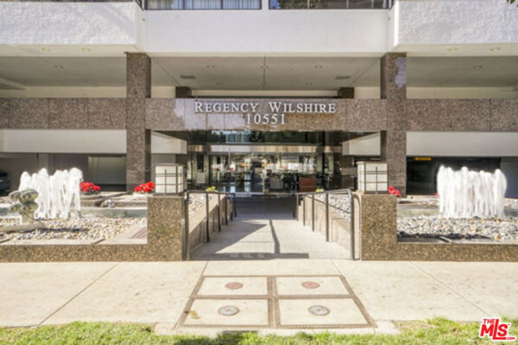10551 Wilshire Boulevard 902, Los Angeles, CA 90024