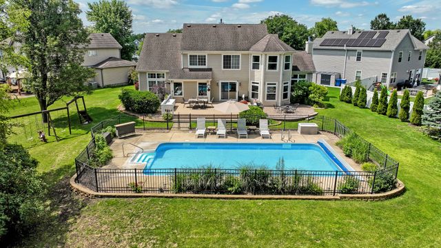 1354 Branden Court, Bartlett, IL 60103