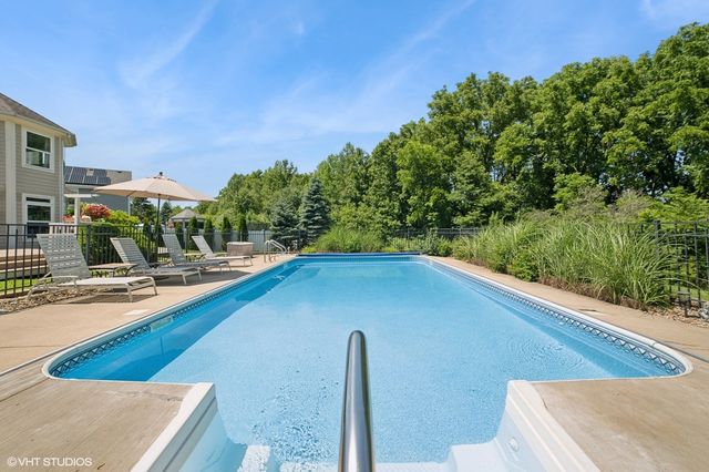 1354 Branden Court, Bartlett, IL 60103