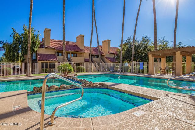 4901 S CALLE LOS CERROS Drive 202, Tempe, AZ 85282