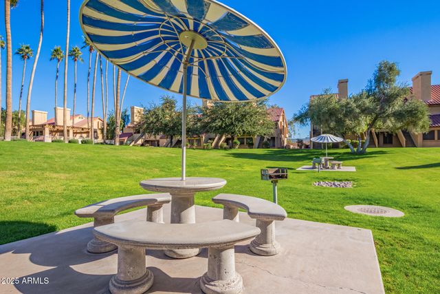 4901 S CALLE LOS CERROS Drive 202, Tempe, AZ 85282