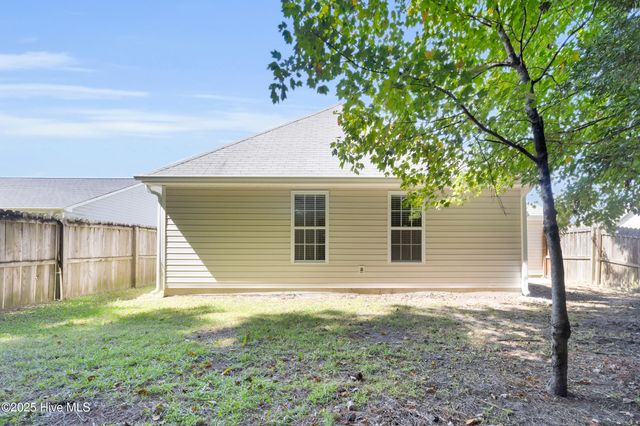 124 Crooked Run Drive, New Bern, NC 28560