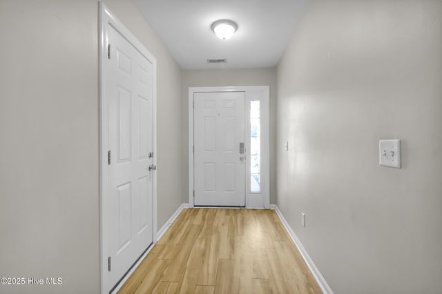 124 Crooked Run Drive, New Bern, NC 28560