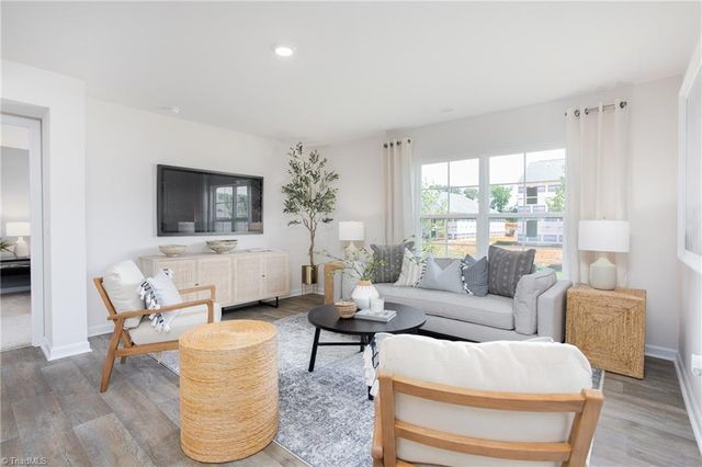 218 Prominent Drive, Lexington, NC 27292